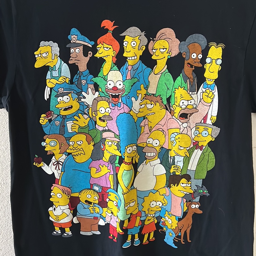 2/$25 The Simpsons Shirt - Picture 3 of 8